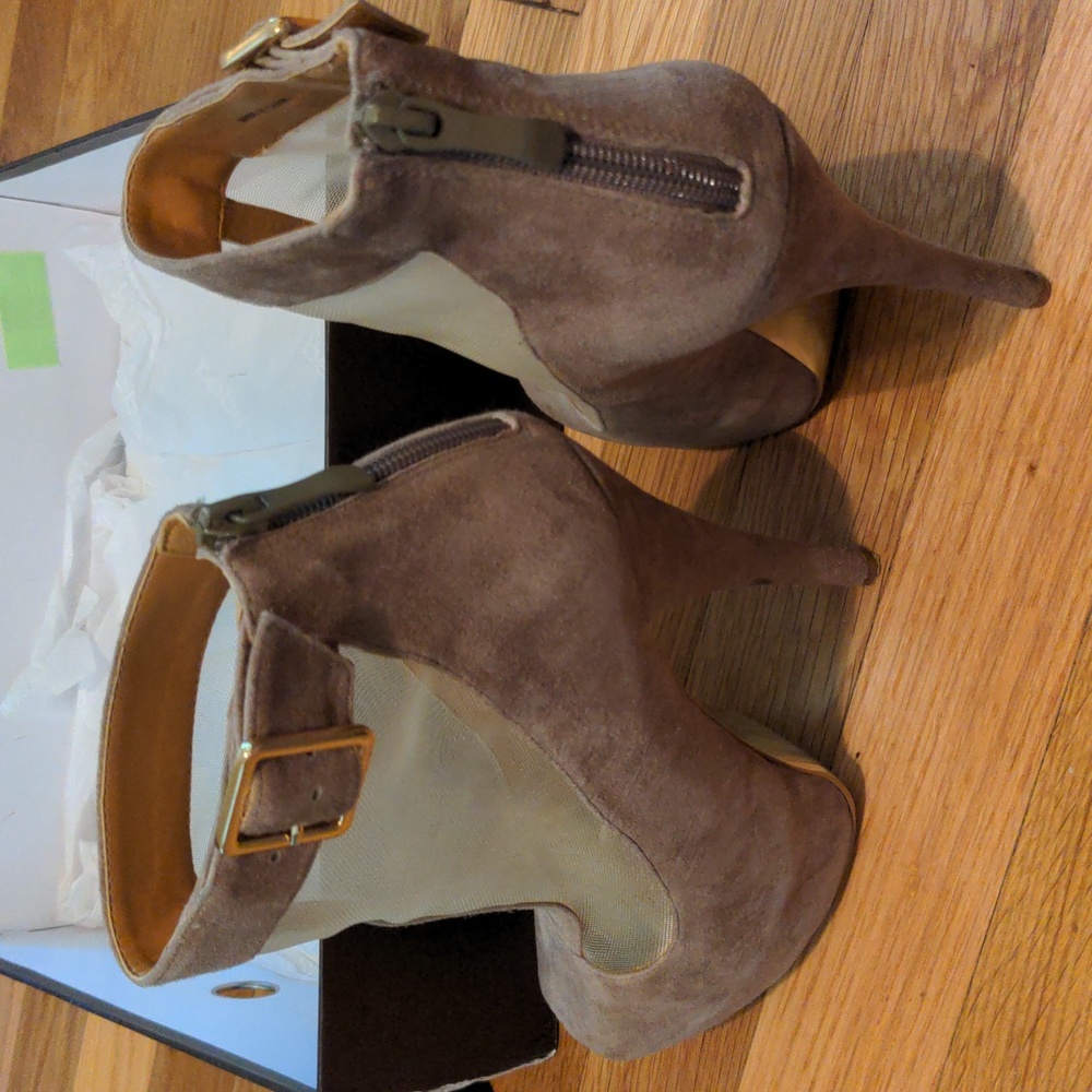 Bebe heels - Picture 2 of 5